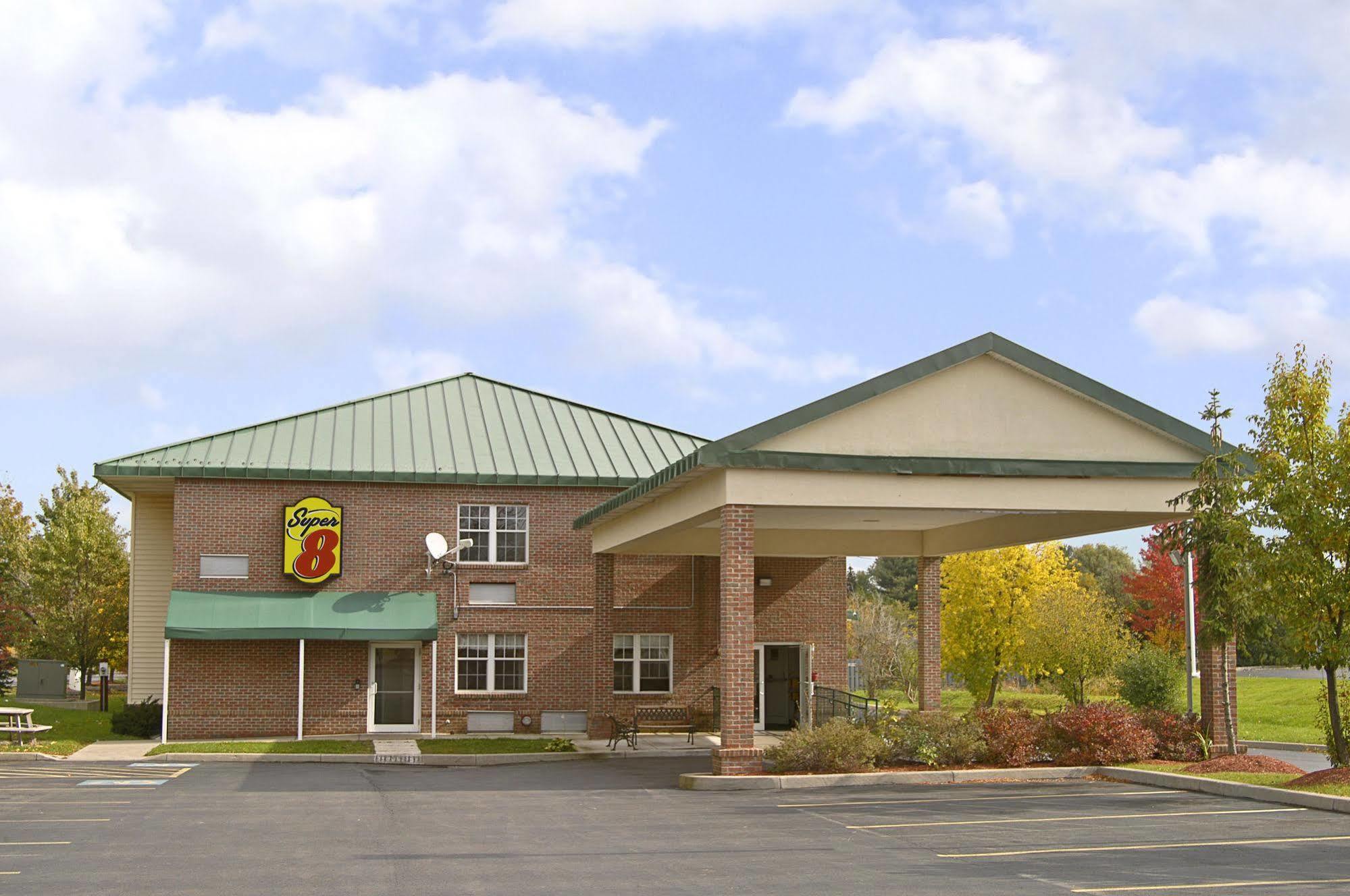 Syracuse Inn East Syracuse Exterior photo